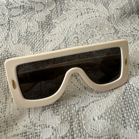 Loewe cream shield sunglasses - Picture 2 of 2